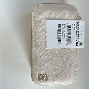 NWT!  Travel Jewelry Case